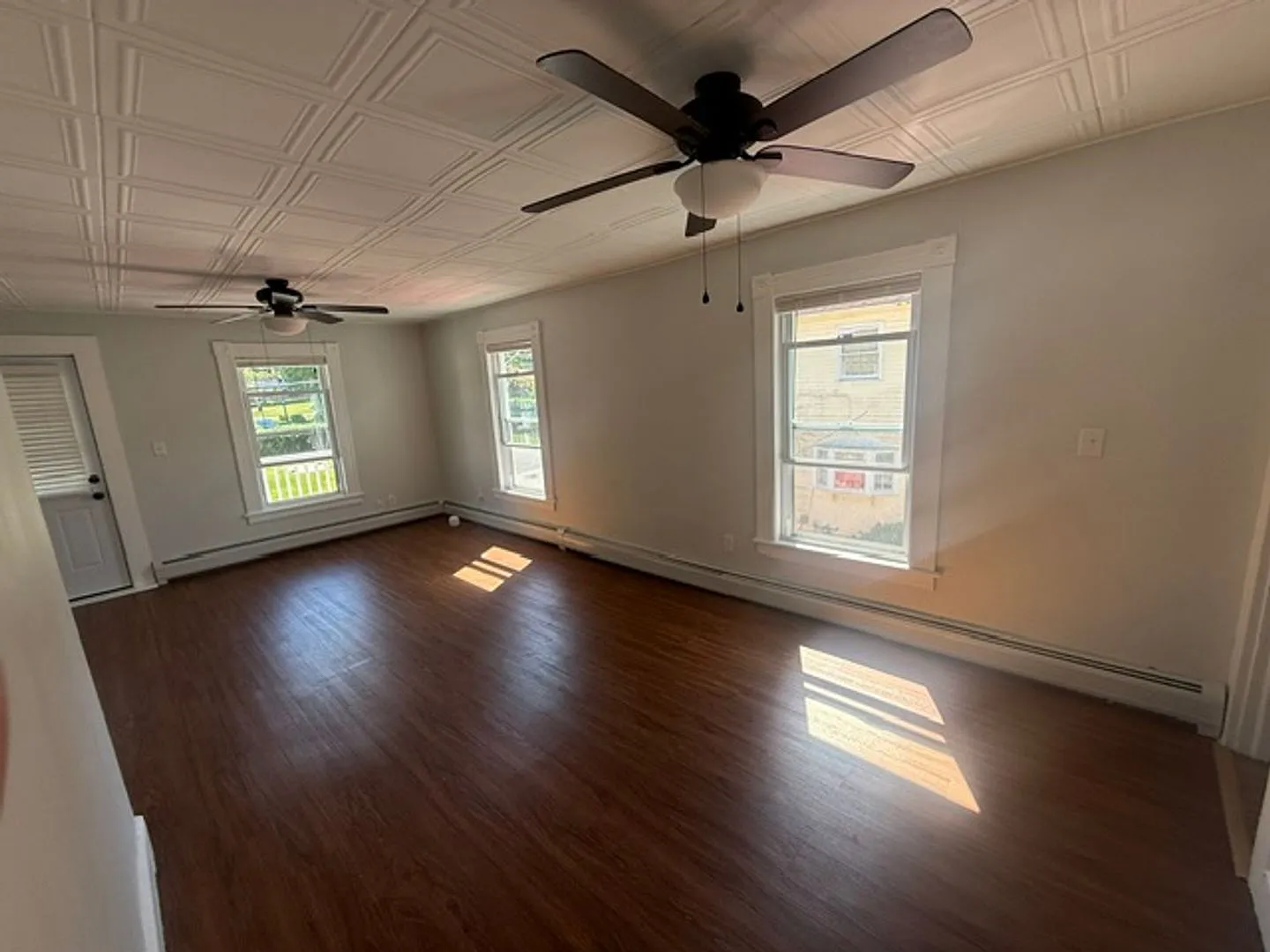 2-3 Bedroom, 1-Bathroom Two-Level Apartment in Torrington — Photo 3