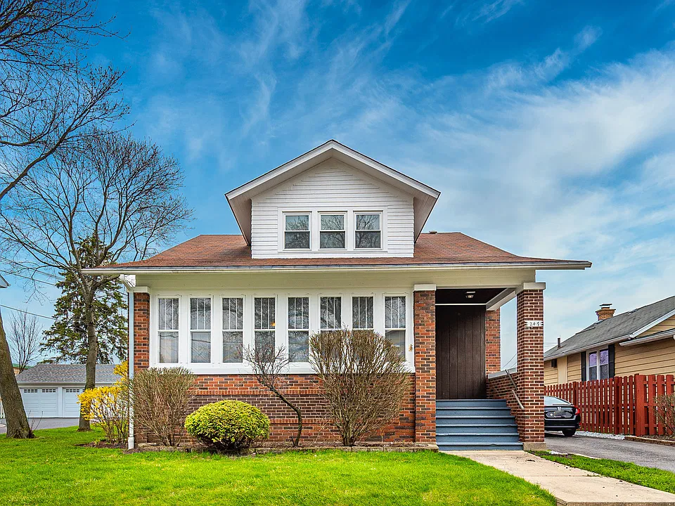 247 W Palatine Rd #1A