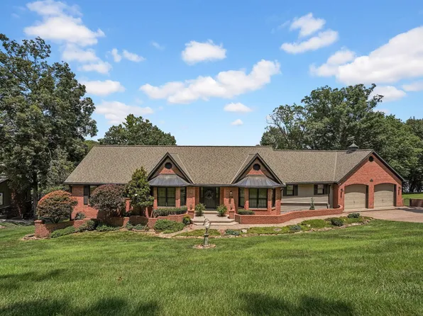 408 W Prancer Dr N, Santa Claus, IN 47579