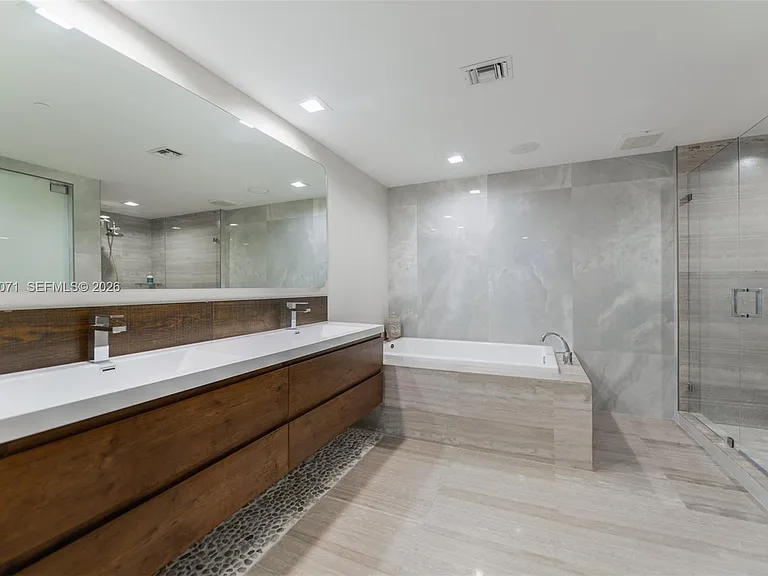 3951 S Ocean Dr #402 — Photo 17