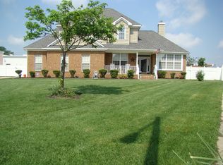 1302 Sasparilla Ct, Chesapeake, VA 23320