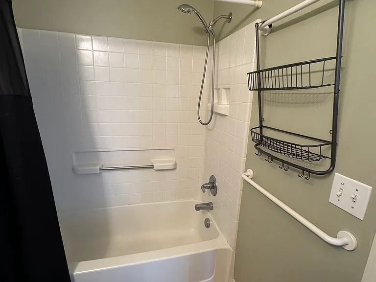 1449 Ashford Ct — Photo 13