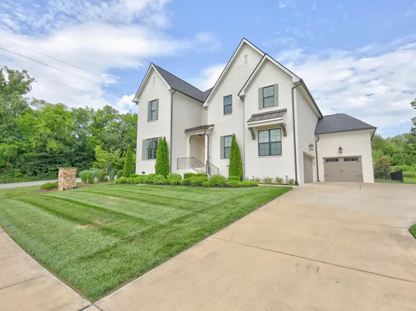7100 Neills Branch Dr, College Grove, TN 37046