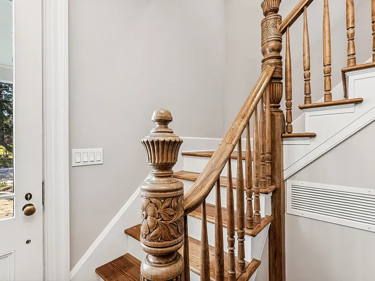 75 Georgica Rd — Photo 11