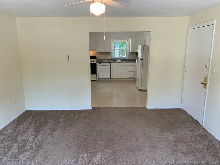 70 Lorchris St #9 — Photo 2