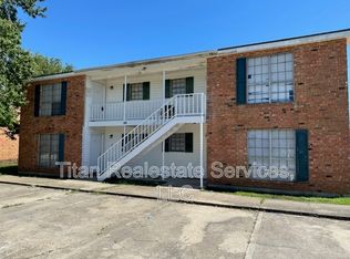 108 Hummingbird Ln #C, Lafayette, LA 70506