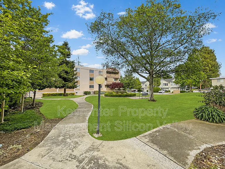 400 Ortega Ave #211 — Photo 16
