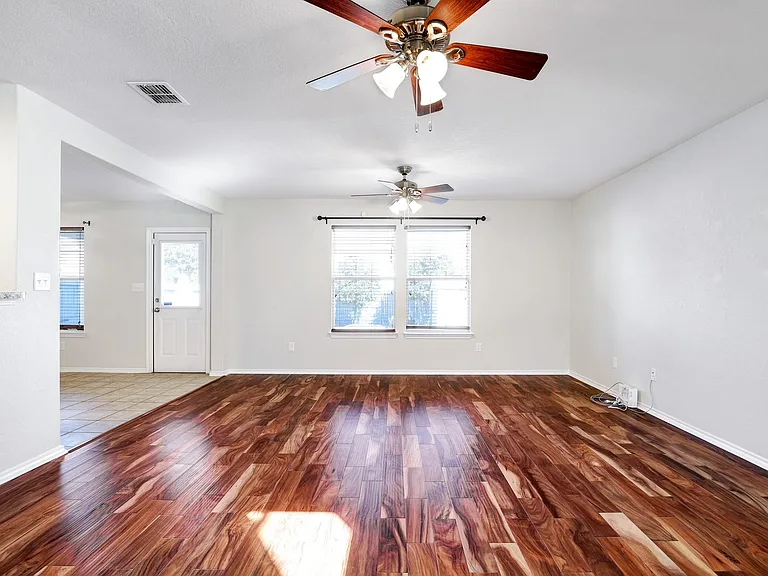 11823 Silver Coins — Photo 5