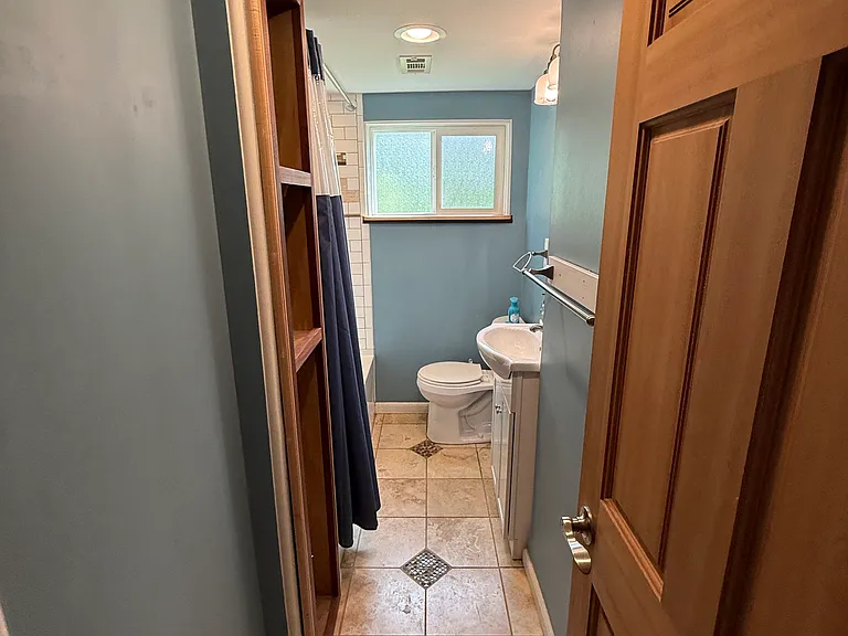 1652 Galbraith Ln — Photo 19