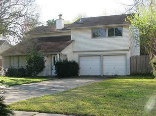 410 McConn Ct, Webster, TX 77598