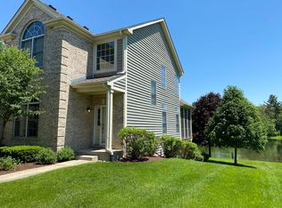 1004 Harrow Gate Dr #1004, Woodstock, IL 60098