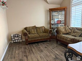 4th image of 5145 S Piney Ridge Dr