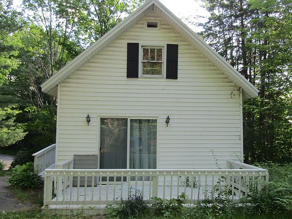 4th image of 13 Pine Grove Ave