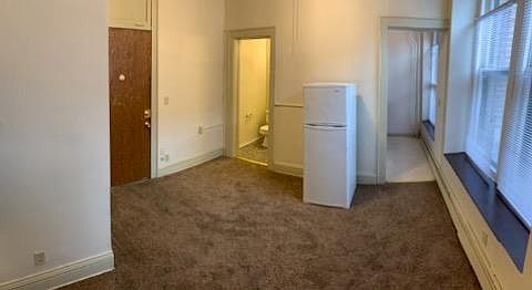 3rd image of 538 Saint Peter St APT 204