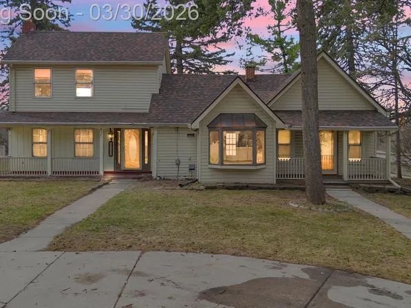 8202 N Inkster Rd, Dearborn Heights, MI 48127