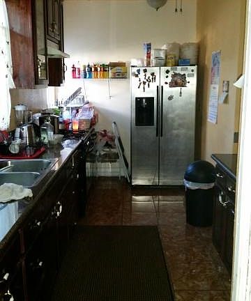 3rd image of 1100 W 84th Pl
