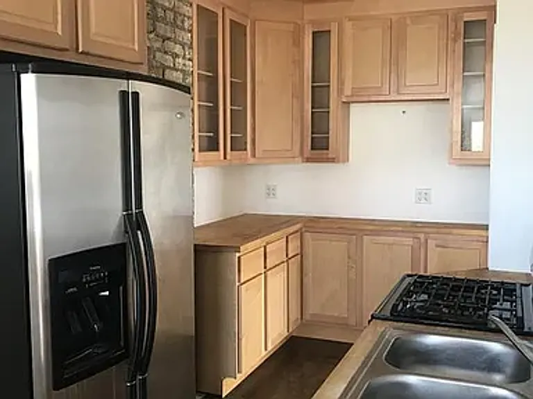 1446 W Pensacola Ave — Photo 5