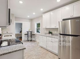 550 Ashland Ave