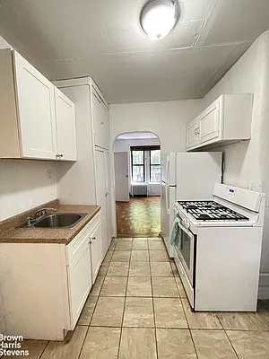 Rented by Brown Harris Stevens | media 1