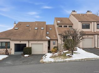 8 Hudson Watch Dr, Ossining, NY 10562