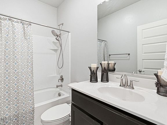 4th image of 552 W Weldon St