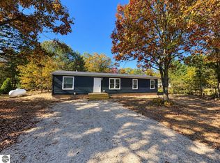 4320 Wingert St, Brethren, MI 49645