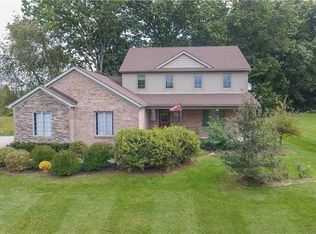 6882 Country Lane Dr, Davisburg, MI 48350