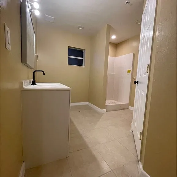 621 Joel Blvd #102 — Photo 9
