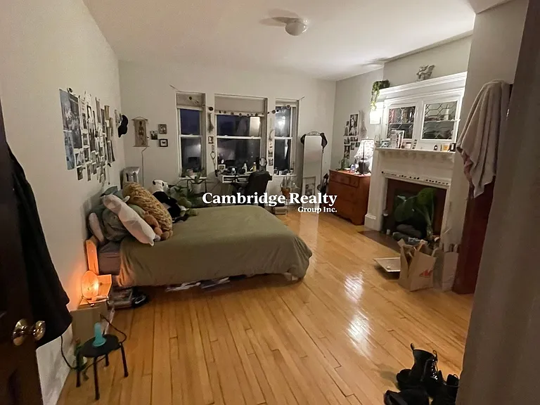 33 Highgate St #7T — Photo 25