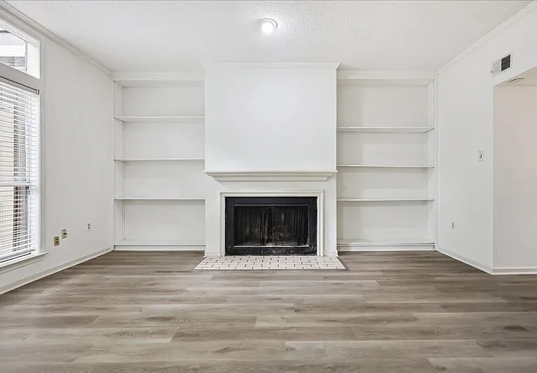 1694 Belvedere Ct — Photo 7