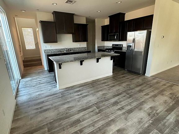 5th image of 3728 E Kaweah Avenue