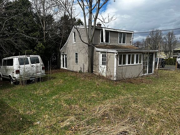 4th image of 109 Somers Rd