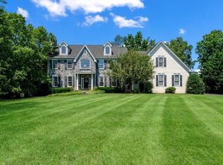 1142 Darczuk Dr, Garnet Valley, PA 19060