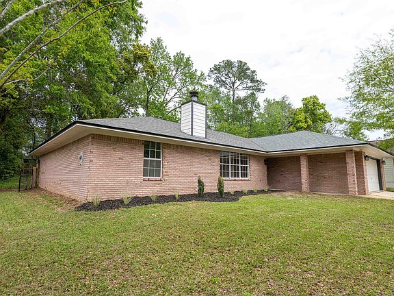 2nd image of 714 Riggins Rd