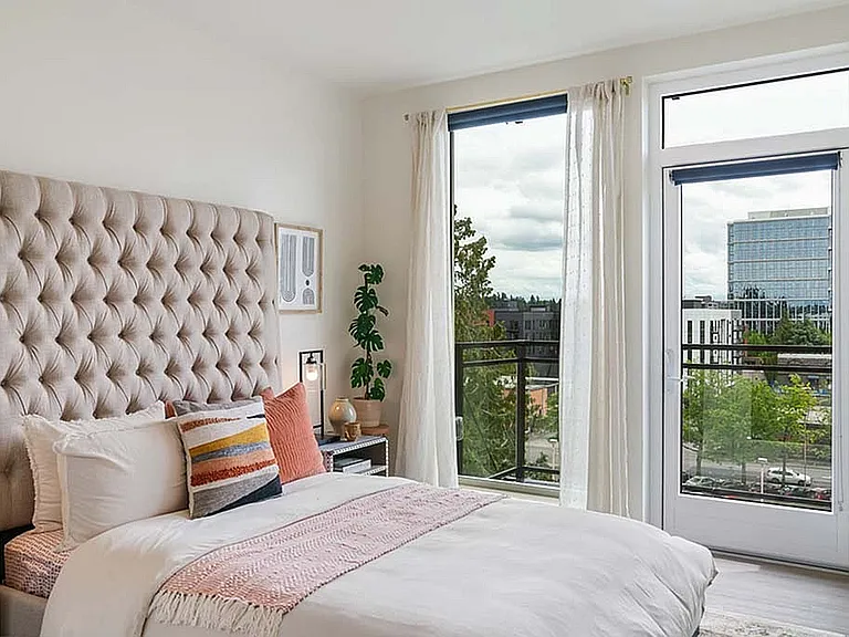 Bellevue 10 — Photo 18