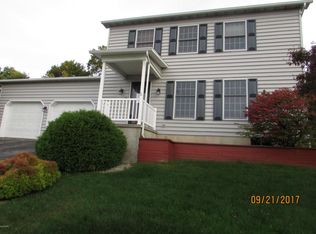 91 E Vernon St, Summit Hill, PA 18250