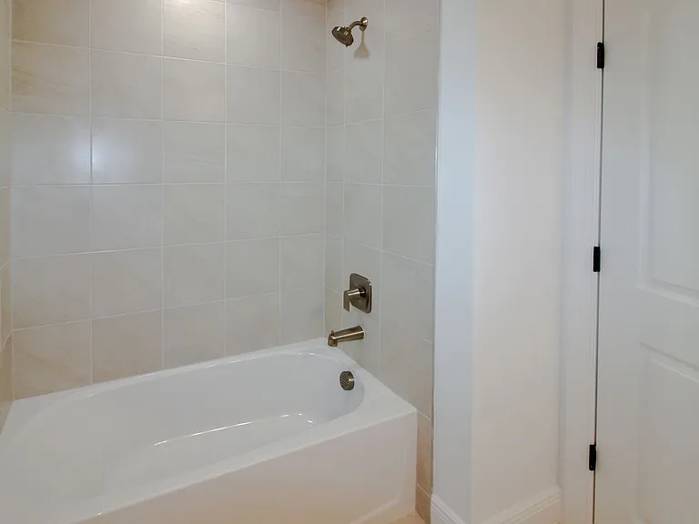 17978 Broadleaf Loop — Photo 18