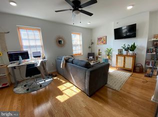 261 S 17th St #4F, Philadelphia, PA 19103