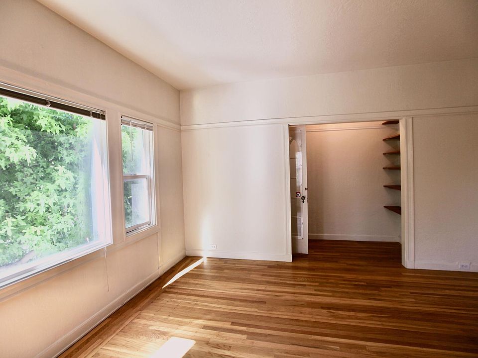 LIVING ROOM & OFFICE ALCOVE
