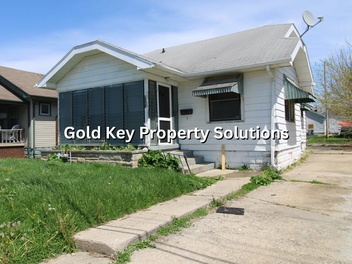 Spacious 2 Br 1 Ba House With Dining Room And Enclosed Porch (Section 8 Approved) — Photo 1