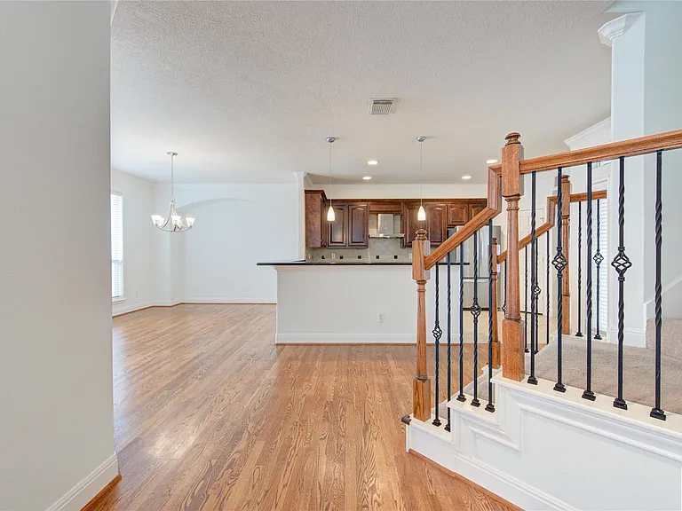 1322 Cohn St — Photo 18