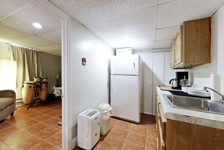 29 Union Ave #B — Photo 3