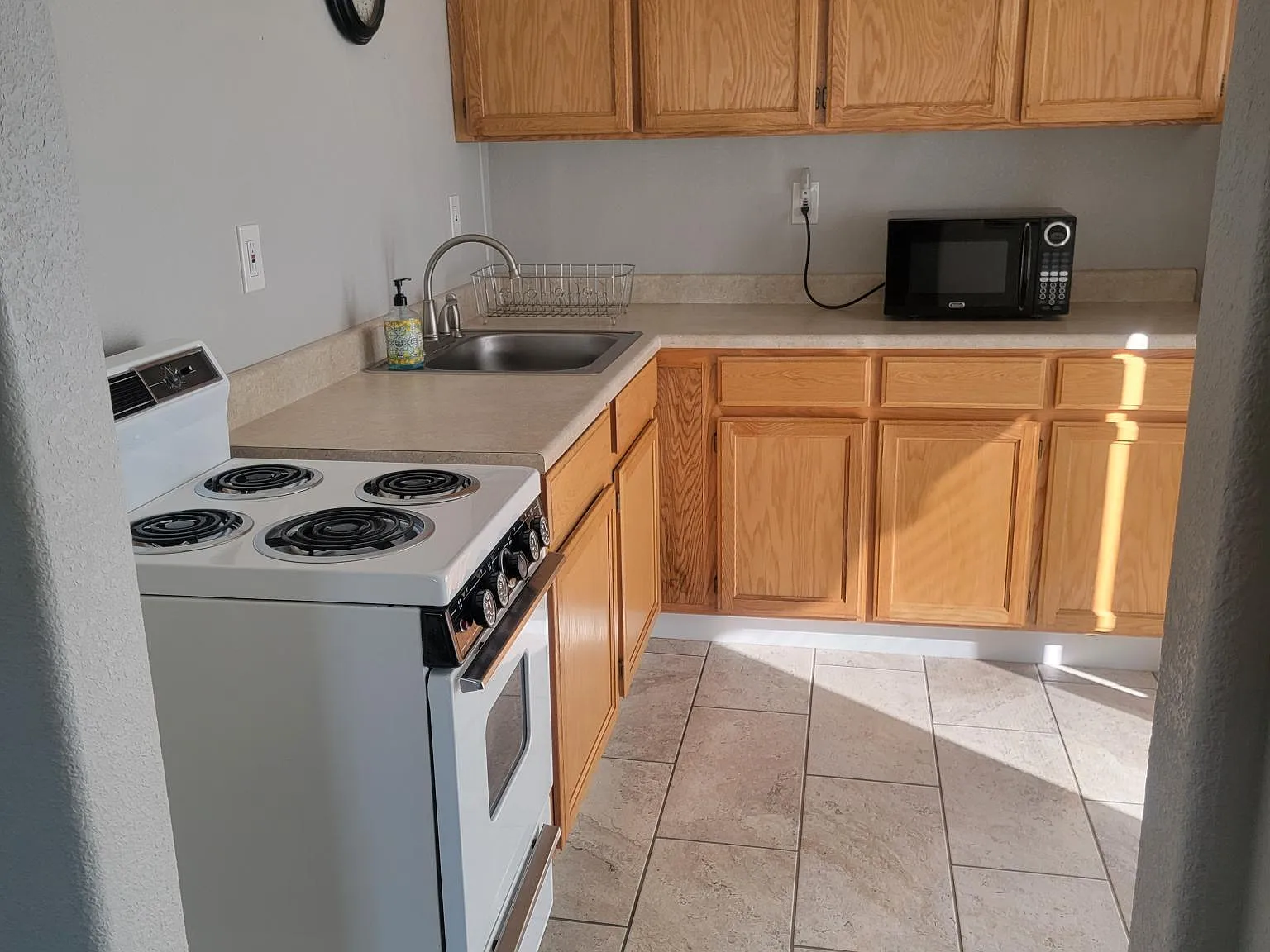 1871 Hartnell Ct — Photo 3