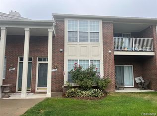 13185 Canopy Dr, Sterling Heights, MI