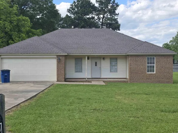 104 Mahoney Dr, Beebe, AR 72012