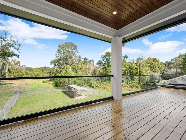 9825 Fawn View Dr — Photo 36