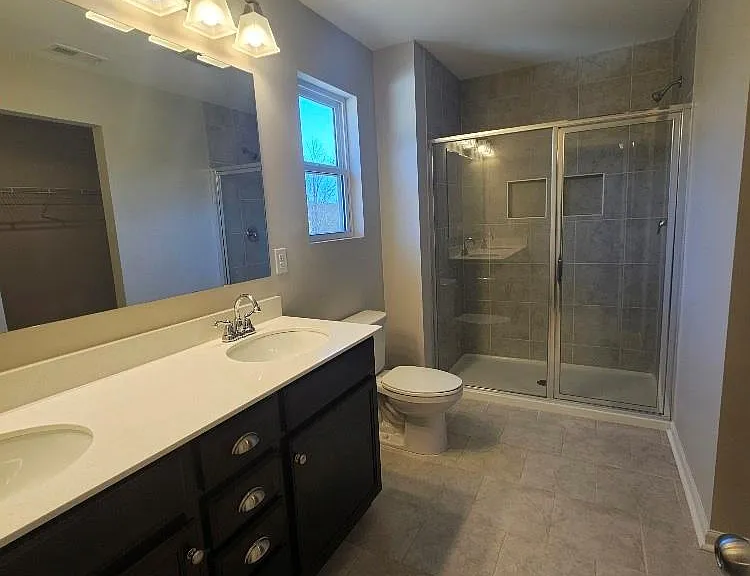 411 Copes Ct — Photo 18
