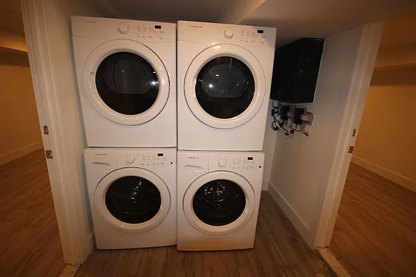 Rented by Nooklyn NYC LLC | media 19