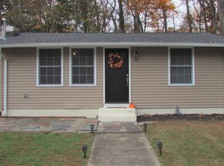 3 Wisconsin Ave, Lake Hopatcong, NJ 07849