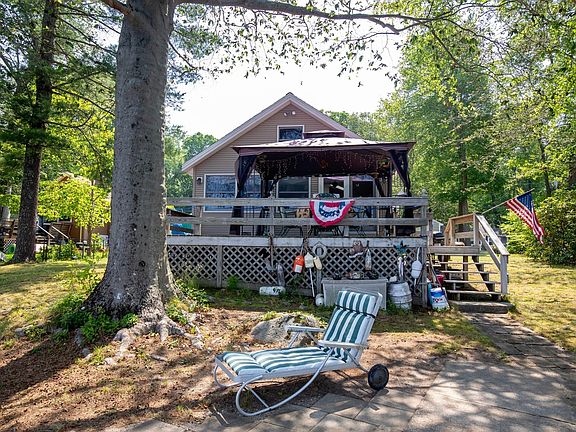 3rd image of 22 Fuller Shores Rd